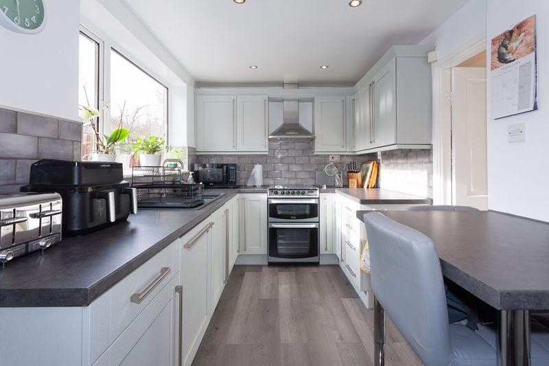 Harvey Road, Congleton 3 bed detached house - £350,000