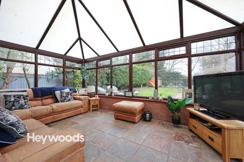 77 Constance Avenue, Stoke-on-trent, ST4 8TE