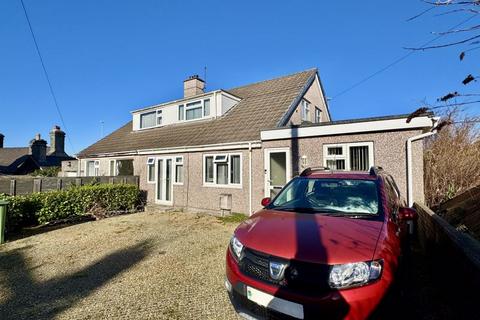 5 bedroom semi-detached bungalow for sale, Tan Alltran Close, Holyhead