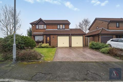 4 bedroom detached house for sale, Creaton Way, Middleton, Manchester M24 5JY