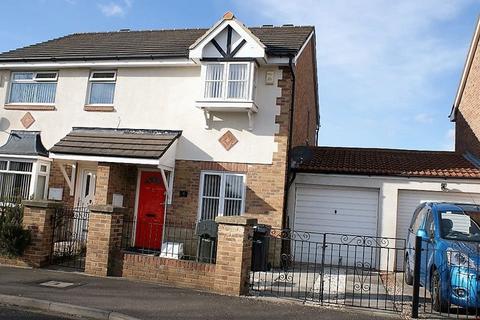 2 bedroom semi-detached house to rent, College Road, Pallister Park, Middlesbrough TS3 9EN