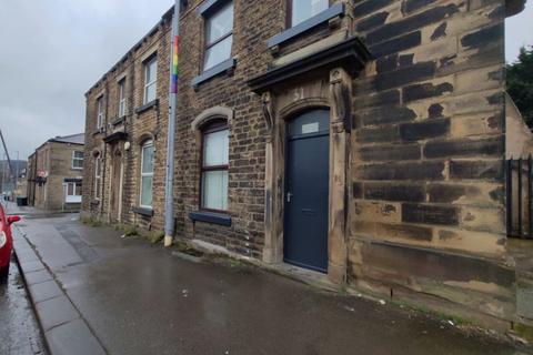 3 bedroom terraced house to rent, Lower Fitzwilliam Street, Huddersfield