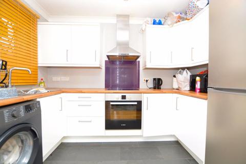 1 bedroom ground floor flat for sale, Lansdowne Avenue, Slough