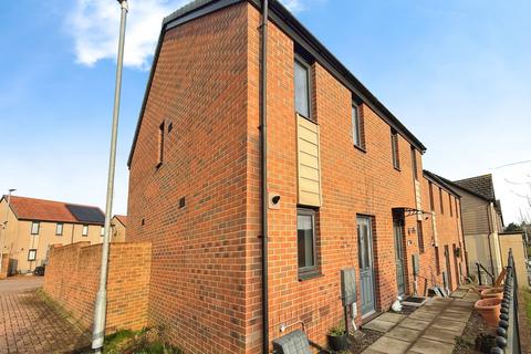 2 bedroom house to rent, Heol Williams, Old St. Mellons, Cardiff, CF3