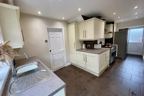 3 bedroom terraced house for sale, Groesfan, Penycae, Wrexham