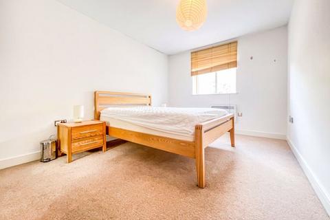 1 bedroom apartment for sale, Honeycombe Chine, Bournemouth BH5