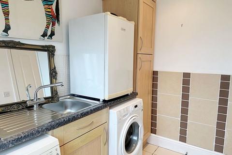 37 Ashdale Avenue, Pershore, WR10 1PL