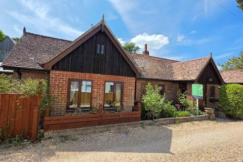 3 bedroom detached house for sale - Beach House Lane, Bembridge, Isle of Wight, PO35 5TA
