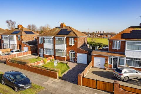 3 bedroom semi-detached house for sale, Kingsway, Widnes WA8