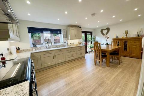 6 bedroom detached house for sale, Pilgrims Close, Flitwick, Bedfordshire, MK45 1UL