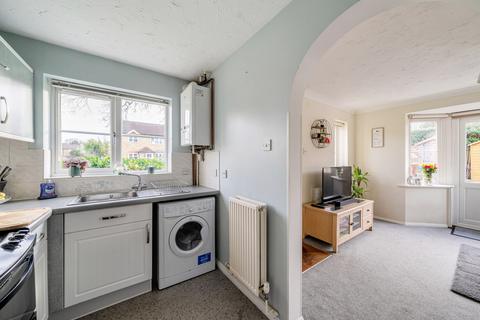 13 Alberta Drive, Smallfield, Horley, RH6 9QU