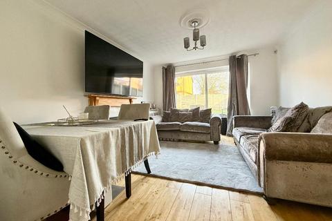 71 Cromer Way, Luton, LU2 7EE