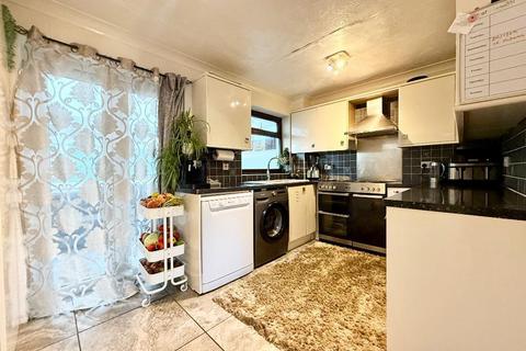 36 Kidner Close, Luton, LU2 7SX