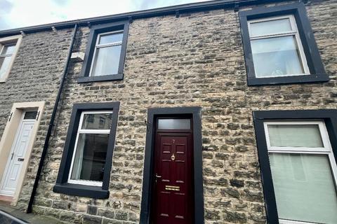 2 bedroom terraced house to rent, Grafton Street, Clitheroe, Lancashire, BB7 1NQ