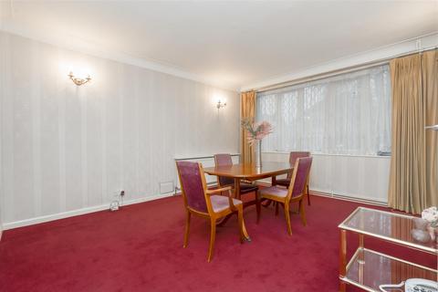 3 bedroom detached house for sale, Heronslea Drive, Stanmore HA7