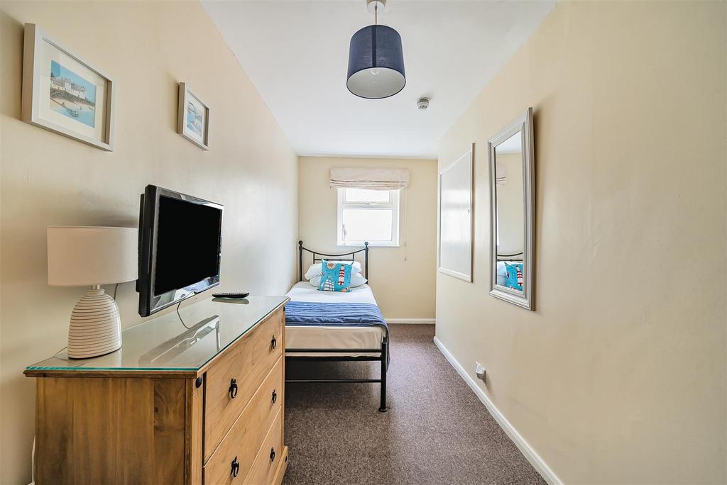 Bedroom 2 Beachview