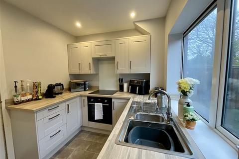 70 Lowedges Road, Sheffield, S8 7LB