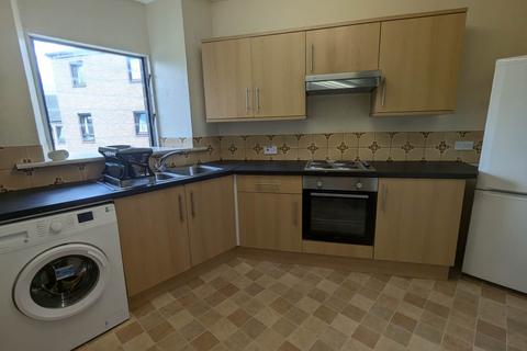 3 bedroom flat to rent, 177 1/1 Blackness Road, ,