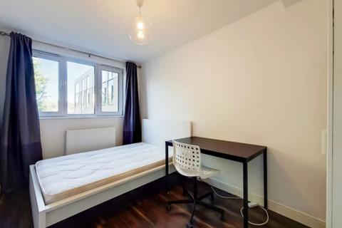 4 bedroom flat to rent, Bedroom Flat Fully Furnished Â£4500, Bermondsey SE1