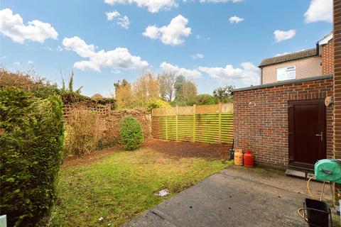 3 bedroom semi-detached house to rent, Stanleys Farm Road, Saffron Walden, Essex, CB11