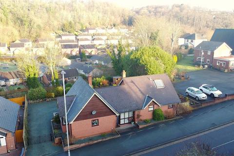 3 bedroom bungalow for sale, Raven Street, Welshpool, Powys, SY21