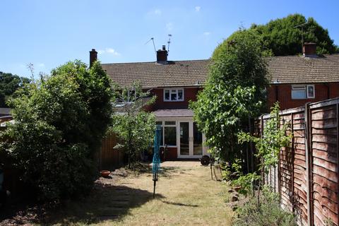 12 Abbots Road, Burghfield Common, Reading, RG7 3LD