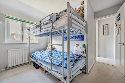12 Abbots Road, Burghfield Common, Reading, RG7 3LD