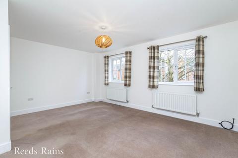 6 Thurstan Place, Chorley, PR7 3FS