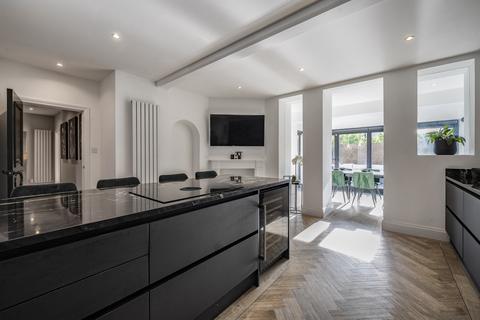 5 The Spinney, Cheam, Sutton, SM3 8JG