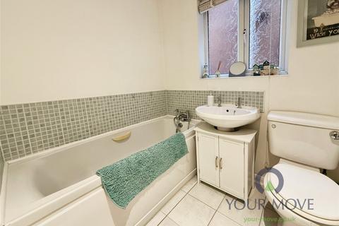 11 Calder Close, Royston, Barnsley, S71 4BT
