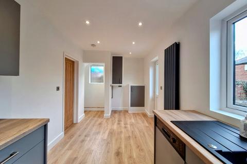 1 Acresfield Road, Hyde, SK14 4HD