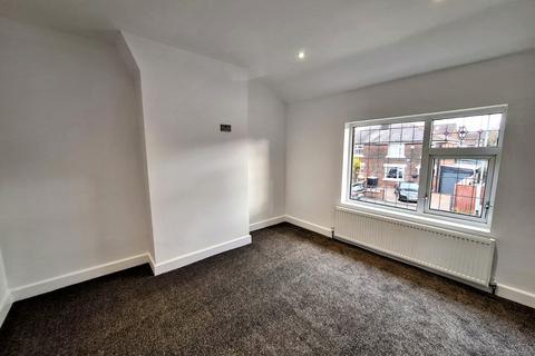 1 Acresfield Road, Hyde, SK14 4HD