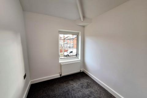 1 Acresfield Road, Hyde, SK14 4HD