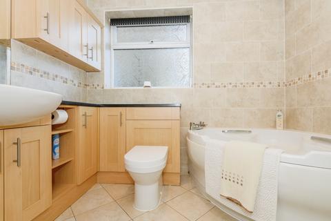 3 bedroom bungalow for sale, Dale Street, West Yorkshire WF5