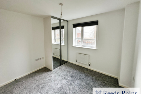 3 bedroom house to rent, Lord Street, Salford M7