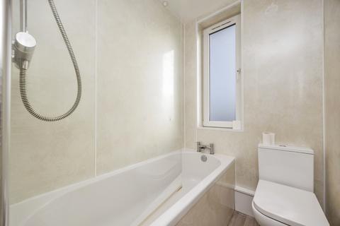 3 bedroom flat for sale, Kelvin Street, Stirlingshire FK3