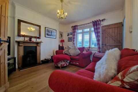 3 bedroom terraced house for sale, Leigh Road, Hampshire PO9