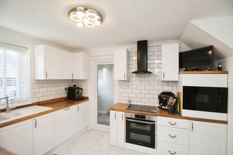 3 bedroom semi-detached house for sale, Causey View, Durham DH9