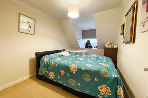 1 bedroom flat for sale, Harwoods Road, Hertfordshire WD18