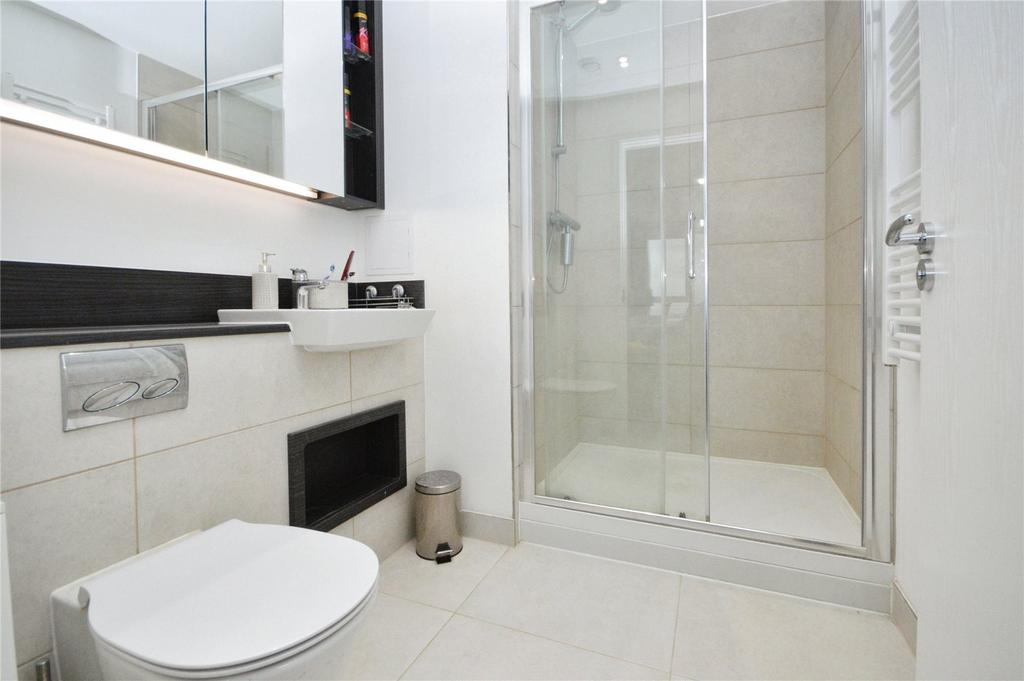 En=suite Shower