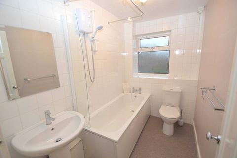 1 bedroom apartment to rent, ADDLESTONE