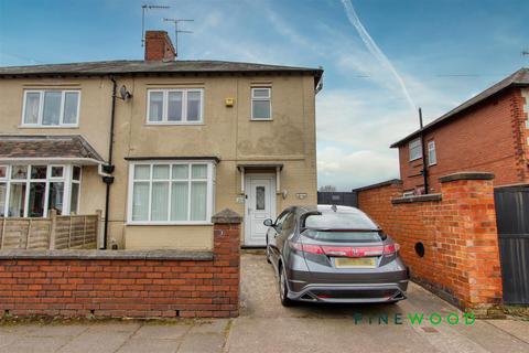 3 bedroom semi-detached house for sale, Sandhurst Avenue, Mansfield NG18