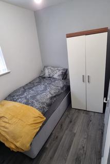 4 bedroom house share to rent, Connaught Road room 2 , Liverpool