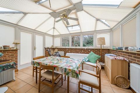 18 Postmill Close, Croydon, CR0 5DY