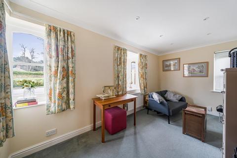 18 Postmill Close, Croydon, CR0 5DY