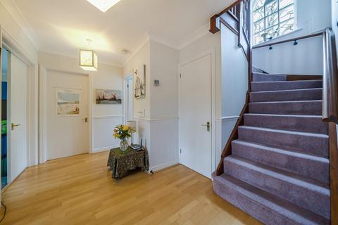 18 Postmill Close, Croydon, CR0 5DY