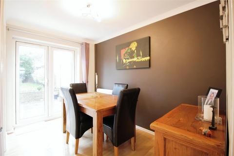 3 bedroom semi-detached house for sale, Five Acre, Reading RG31