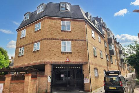 1 bedroom flat for sale, Darwin Court, Rochester