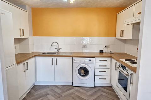 1 bedroom flat for sale, Darwin Court, Rochester