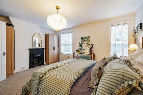 2 bedroom terraced house for sale, High Wycombe,  Town Centre,  Buckinghamshire,  HP13